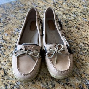 Sperry topsider size 7.5M womens shoe. Leopard